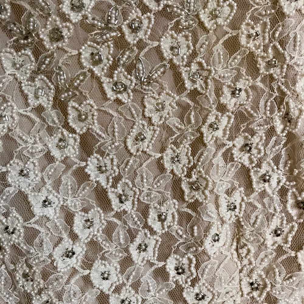Dress - Picture 5 of 5